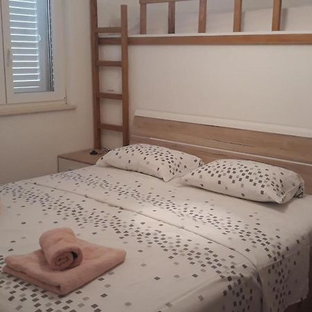 Apartments Juliet Orebić Екстериор снимка