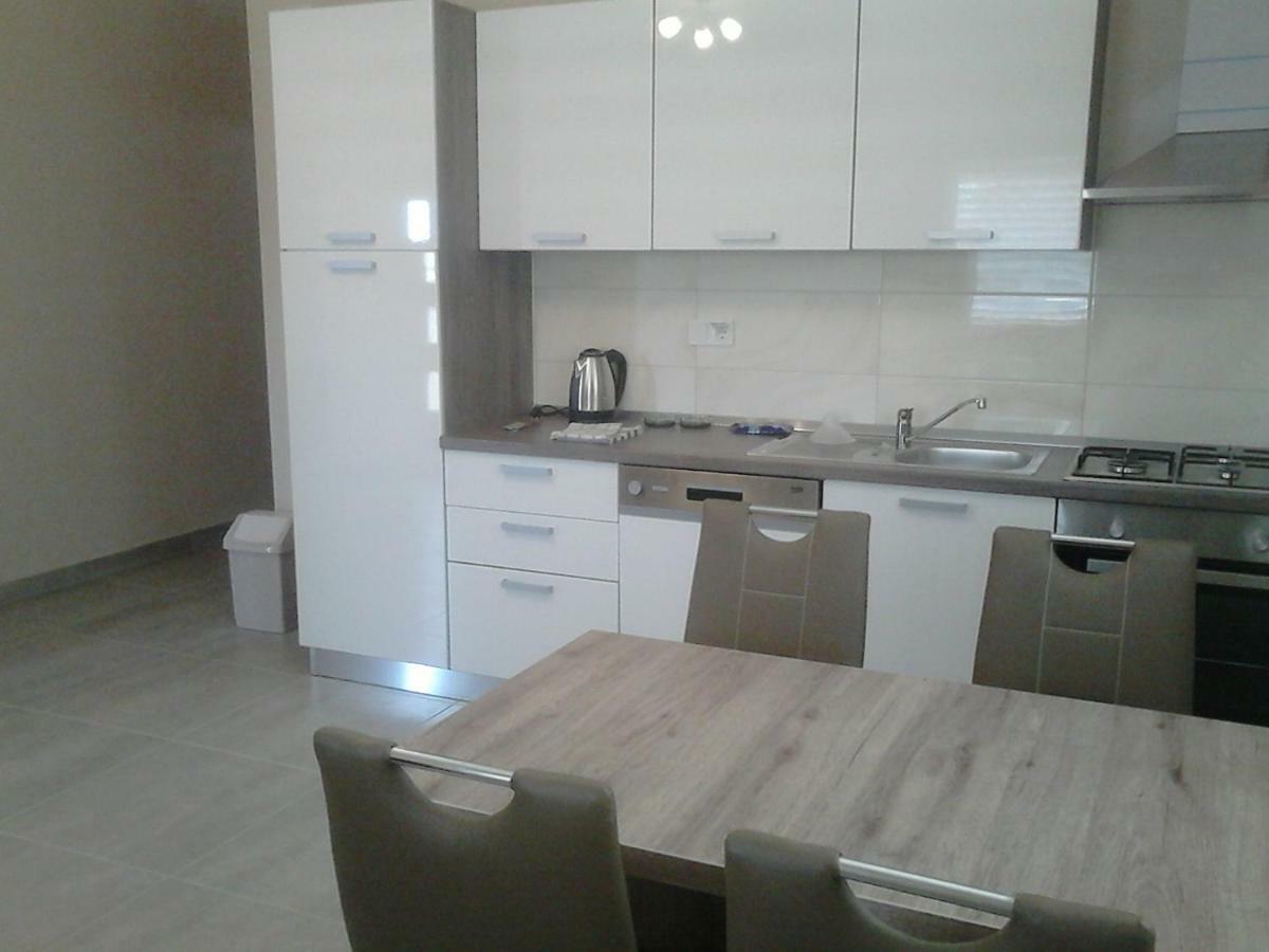 Apartments Juliet Orebić Екстериор снимка